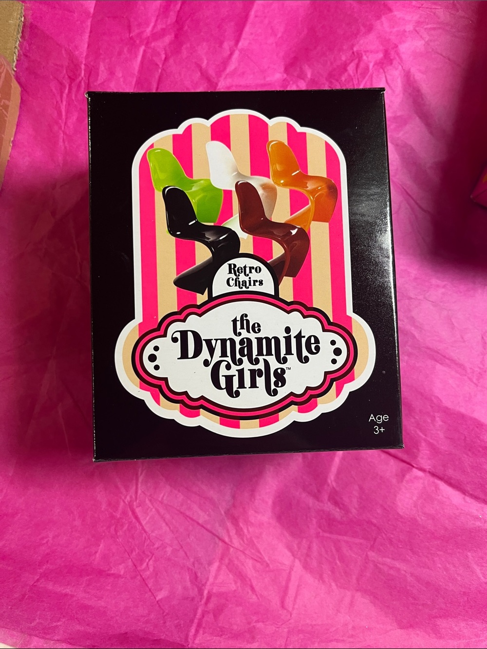 Vintage 2007 Integrity Toys  Dynamite Girls Retro Chairs Set - Multicolor NRFB